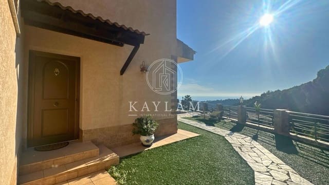 3 soveværelse Villa til salg i Serra Brava, Lloret de Mar - € 495.000 (Ref: 8672063)