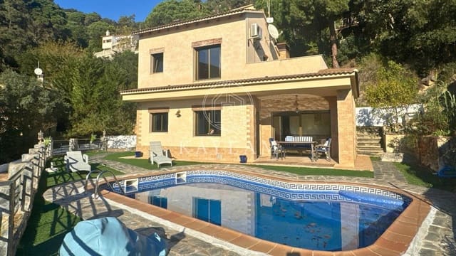 3 soveværelse Villa til salg i Serra Brava, Lloret de Mar - € 495.000 (Ref: 8672063)
