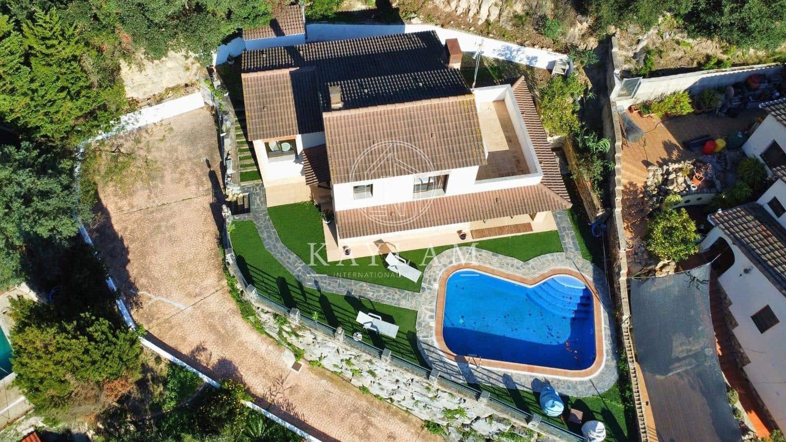 3 soveværelse Villa til salg i Lloret de Mar - € 495.000 (Ref: 8672063)