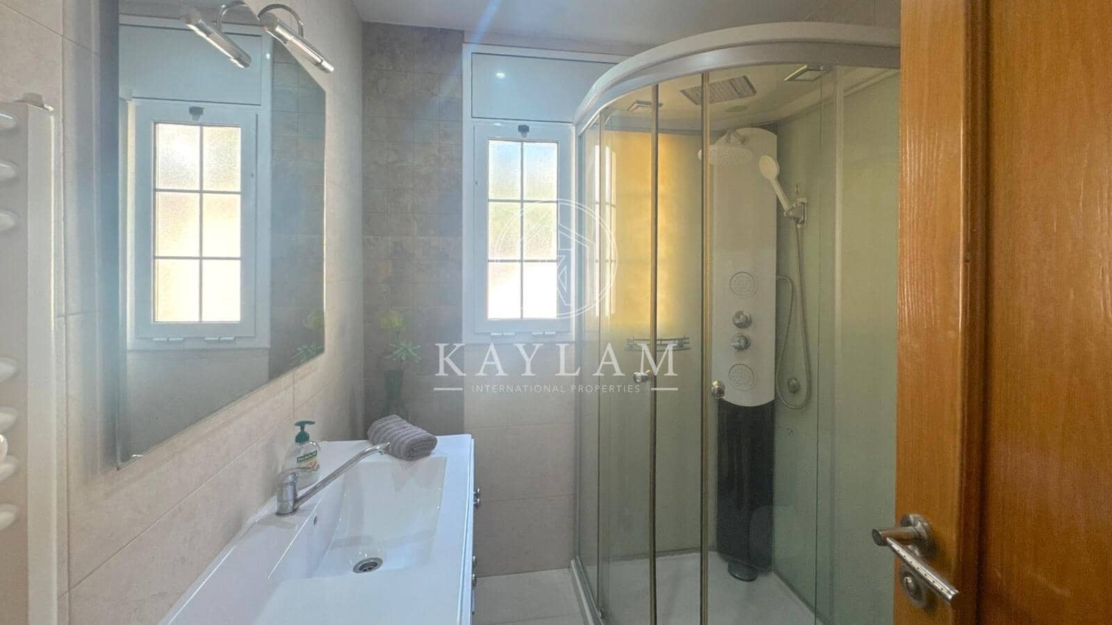 6 soverom Villa til salgs i Lloret de Mar - € 750 000 (Ref: 8676056)