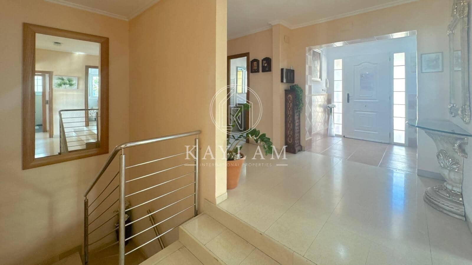 6 sypialnia Willa na sprzedaż w Lloret de Mar z basenem - 750 000 € (Ref: 8676056)