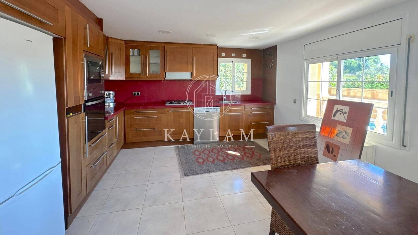 6 sypialnia Willa na sprzedaż w Lloret de Mar z basenem - 750 000 € (Ref: 8676056)