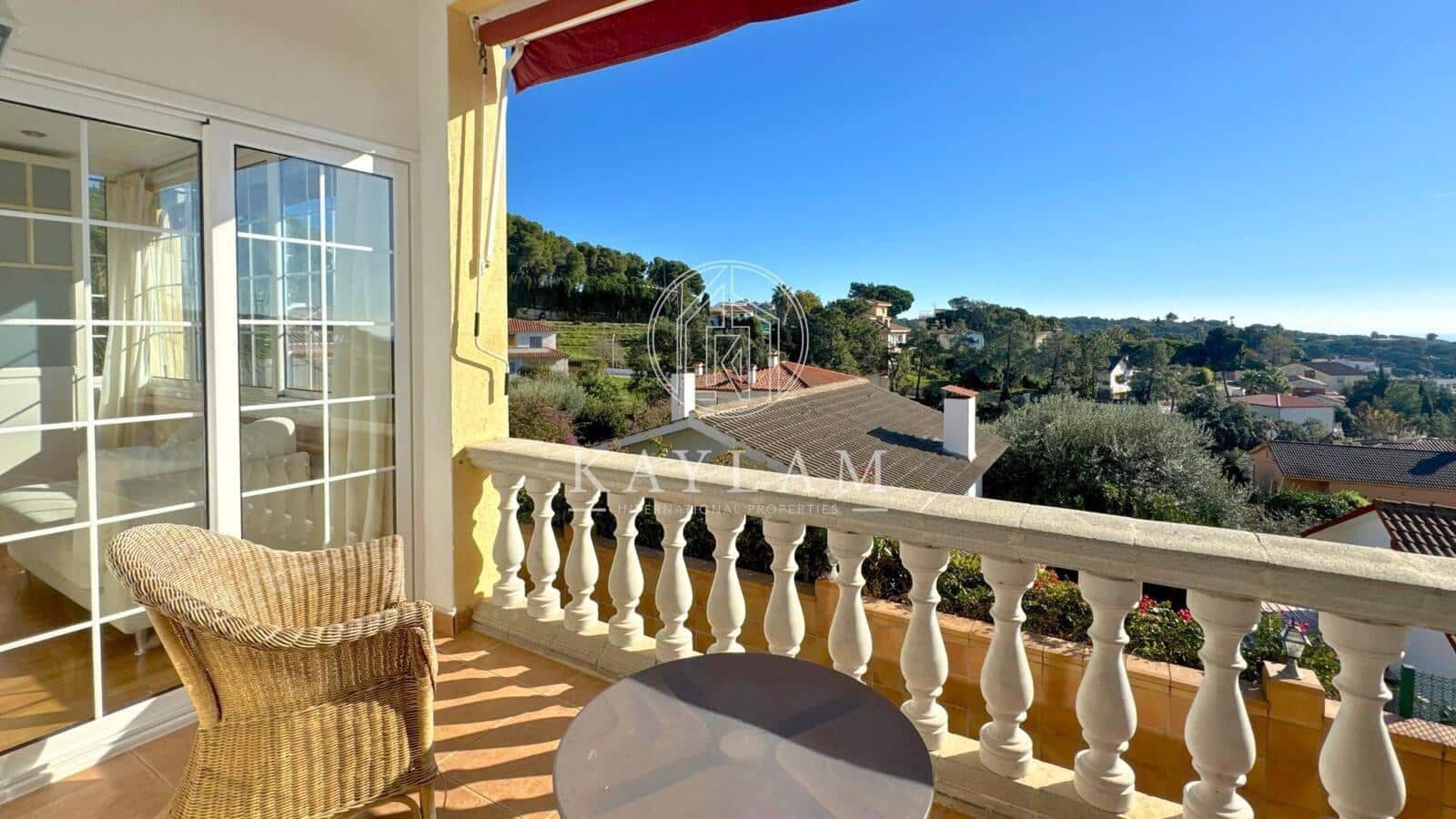 6 sypialnia Willa na sprzedaż w Lloret de Mar z basenem - 750 000 € (Ref: 8676056)