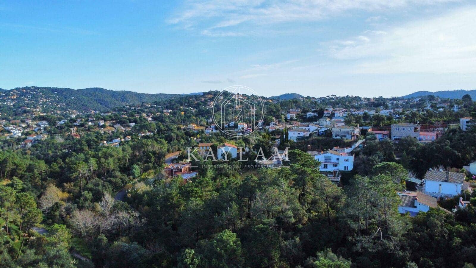 4 Zimmer Villa zu verkaufen in Lloret de Mar - 350.000 € (Ref: 8696320)
