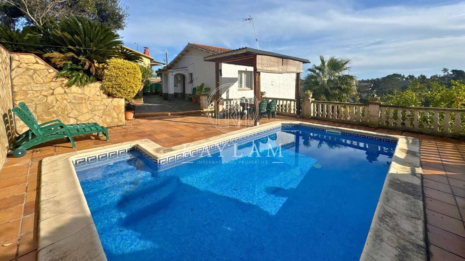4 Zimmer Villa zu verkaufen in Lloret de Mar - 350.000 € (Ref: 8696320)