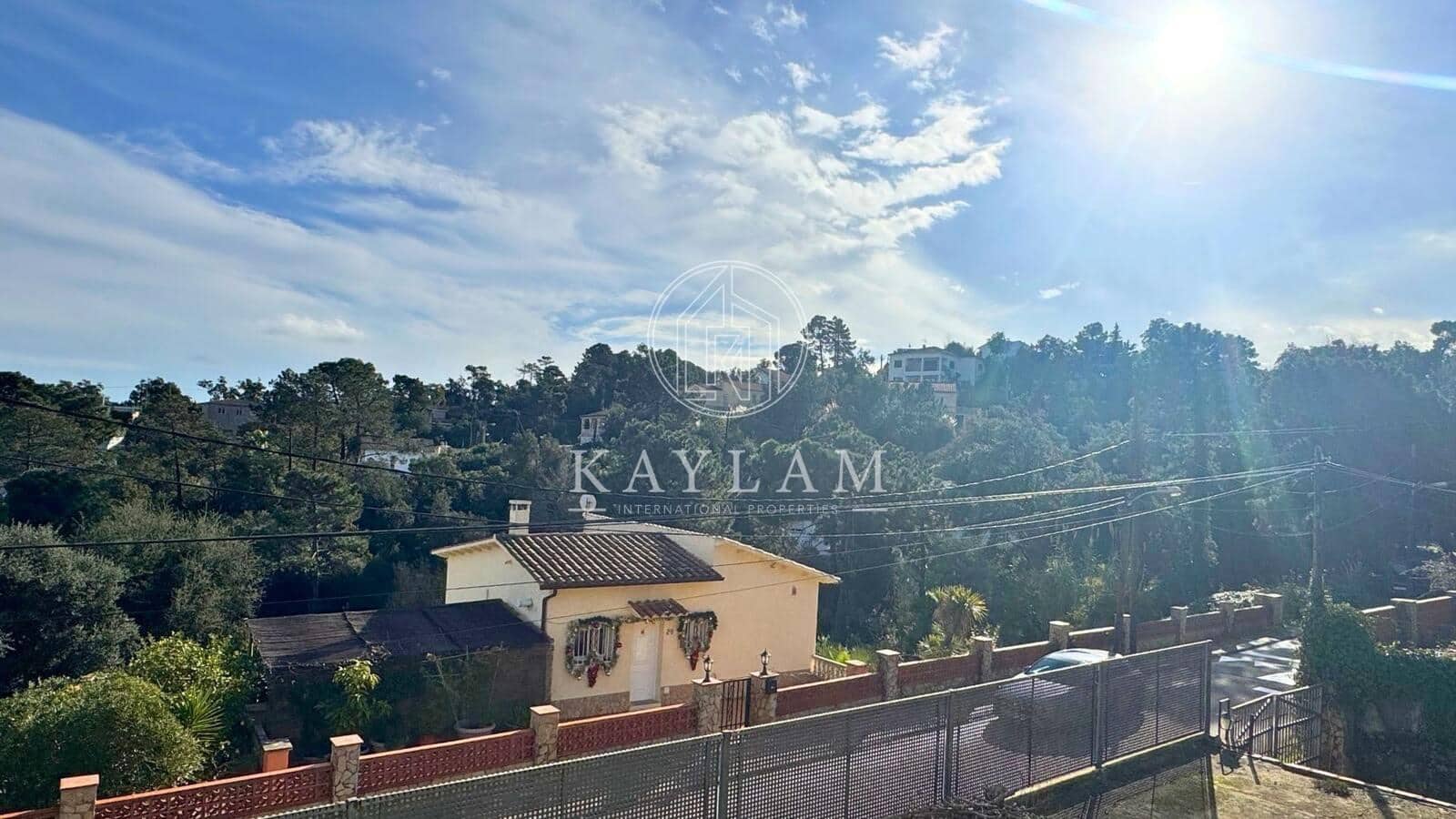 4 Zimmer Villa zu verkaufen in Lloret de Mar - 350.000 € (Ref: 8696320)