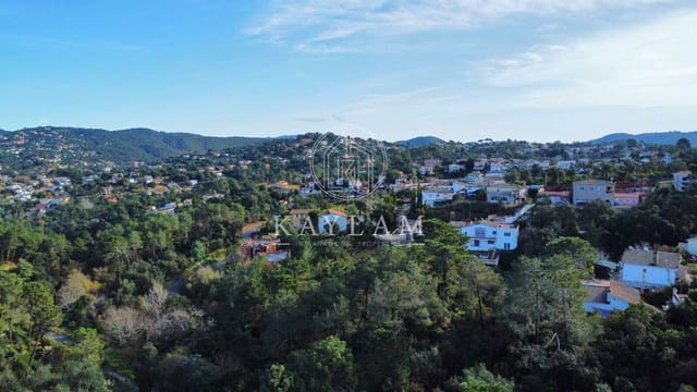 4 Zimmer Villa zu verkaufen in Lloret de Mar - 350.000 € (Ref: 8696320)