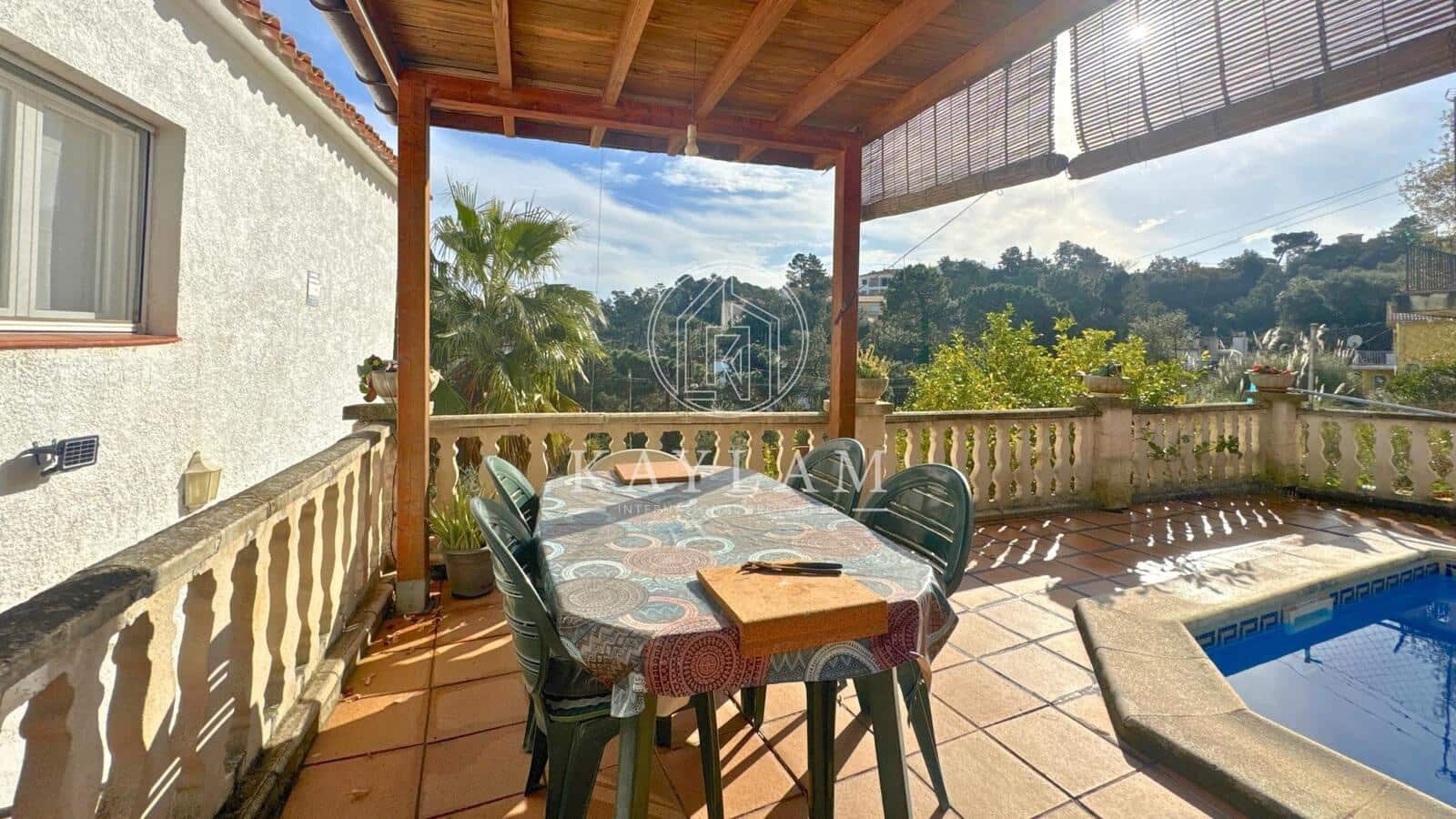 4 Zimmer Villa zu verkaufen in Lloret de Mar - 350.000 € (Ref: 8696320)