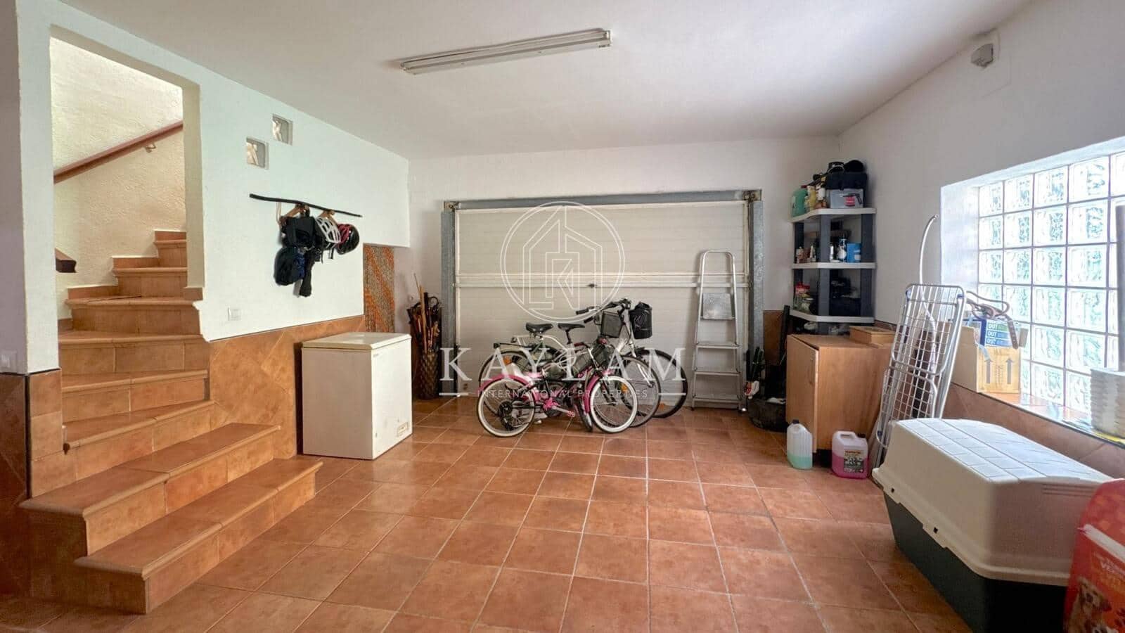 4 bedroom Villa for sale in Lloret de Mar - € 283,000 (Ref: 8770402)