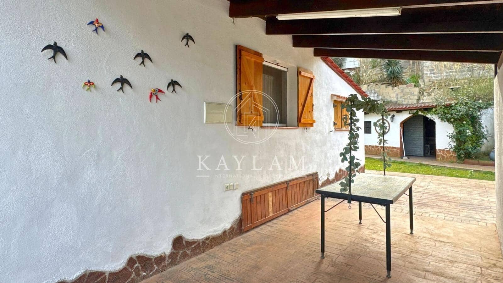 4 soveværelse Villa til salg i Lloret de Mar - € 299.000 (Ref: 8806174)