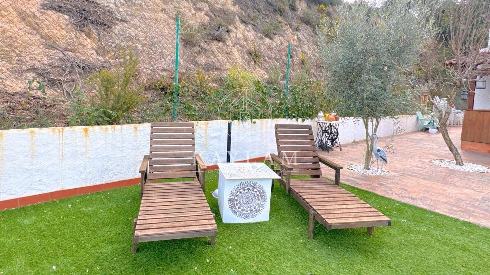 4 soveværelse Villa til salg i Lloret de Mar - € 299.000 (Ref: 8806174)