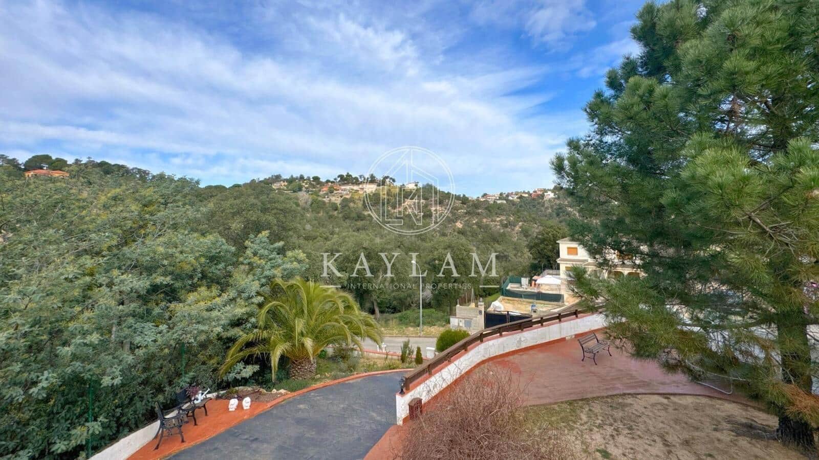 4 soveværelse Villa til salg i Lloret de Mar - € 299.000 (Ref: 8806174)