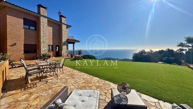 4 soveværelse Villa til salg i Roca Grossa, Lloret de Mar - € 1.100.000 (Ref: 8822353)