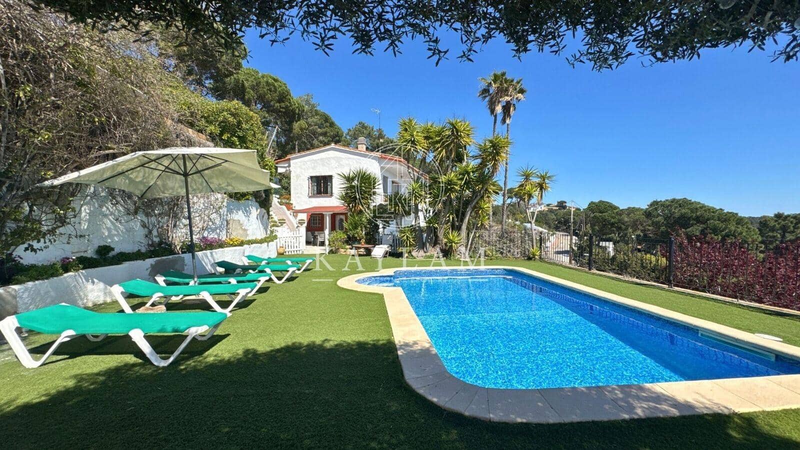 5 soveværelse Villa til salg i Lloret de Mar - € 760.000 (Ref: 8911092)