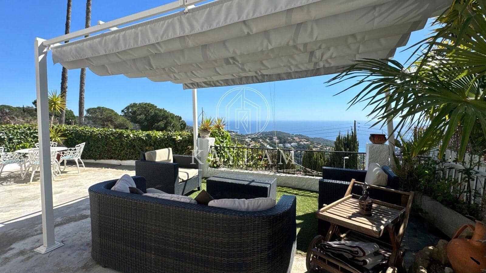 5 soveværelse Villa til salg i Lloret de Mar - € 760.000 (Ref: 8911092)