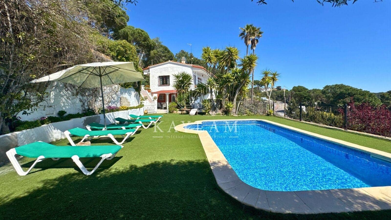 5 soveværelse Villa til salg i Lloret de Mar - € 760.000 (Ref: 8911092)