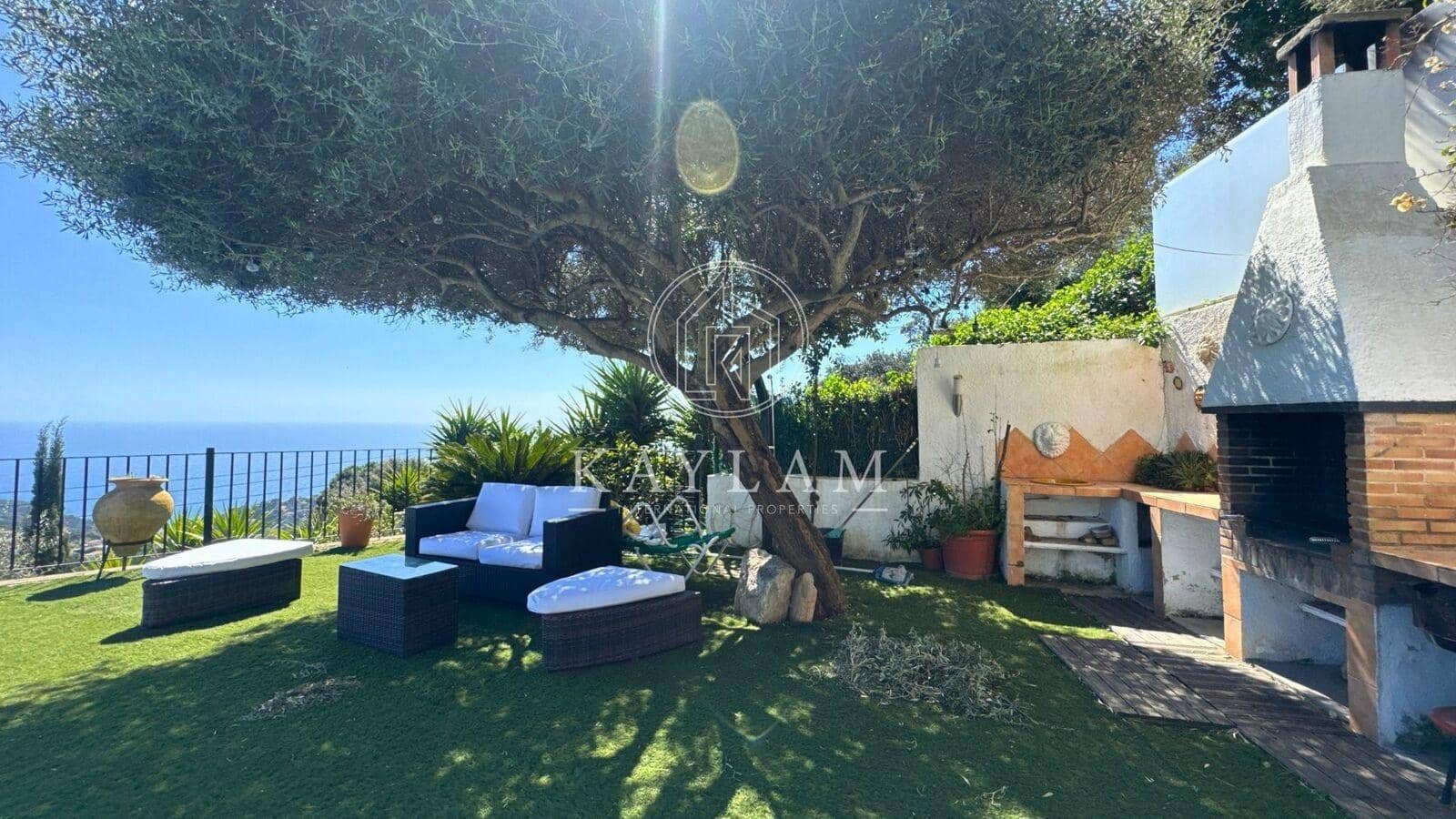 5 soveværelse Villa til salg i Lloret de Mar - € 760.000 (Ref: 8911092)