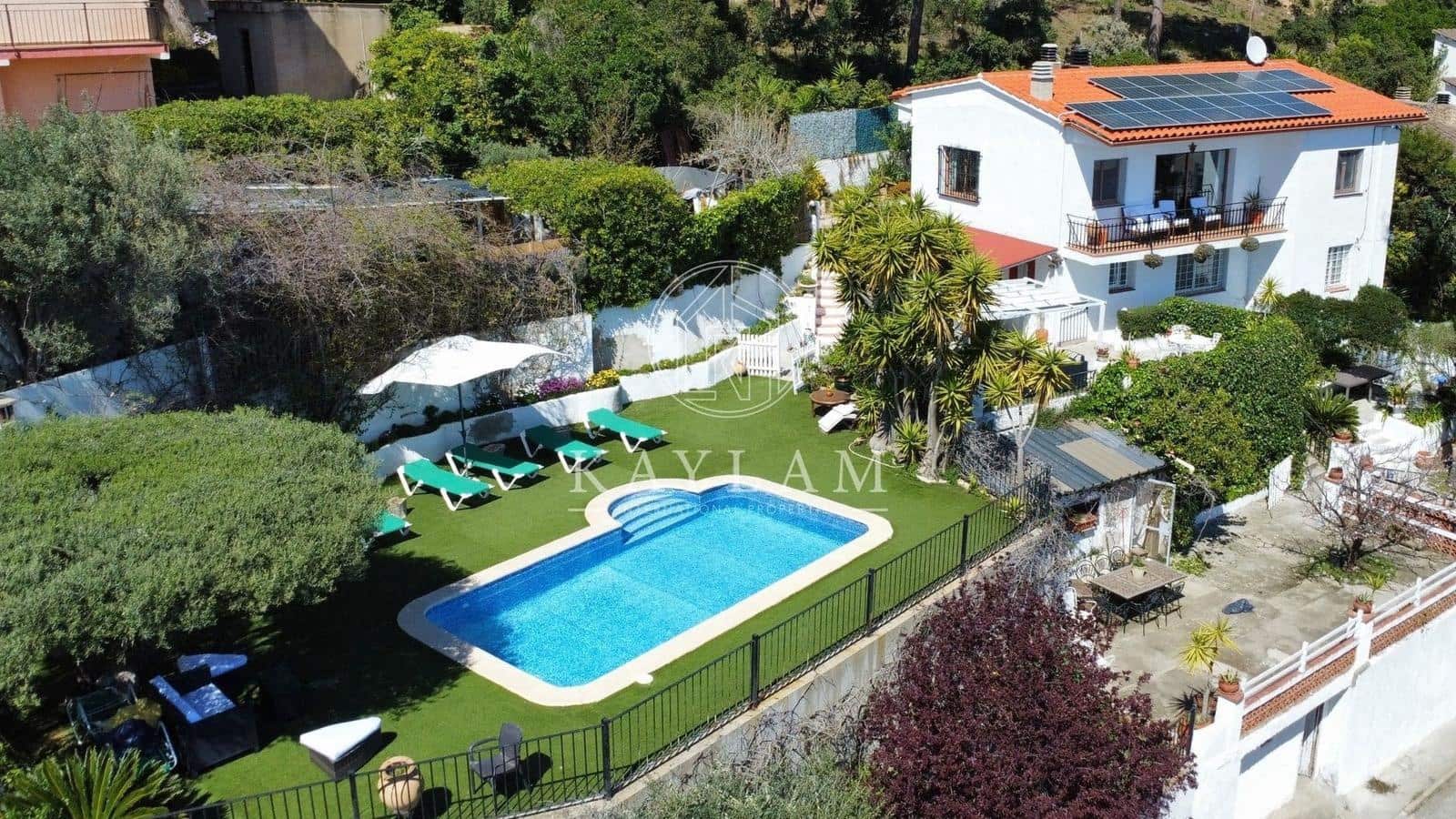 5 soveværelse Villa til salg i Lloret de Mar - € 760.000 (Ref: 8911092)