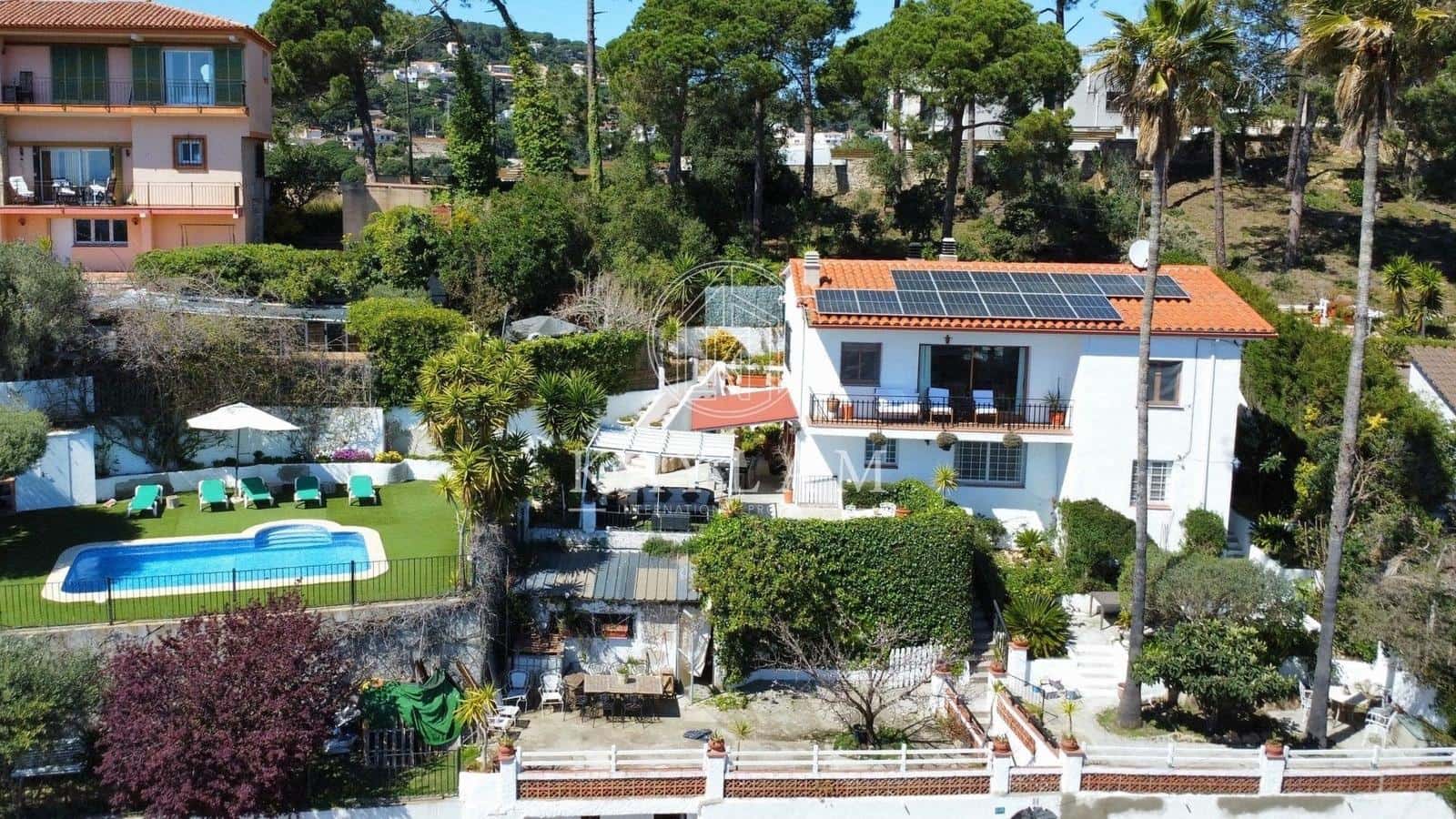 5 soveværelse Villa til salg i Lloret de Mar - € 760.000 (Ref: 8911092)