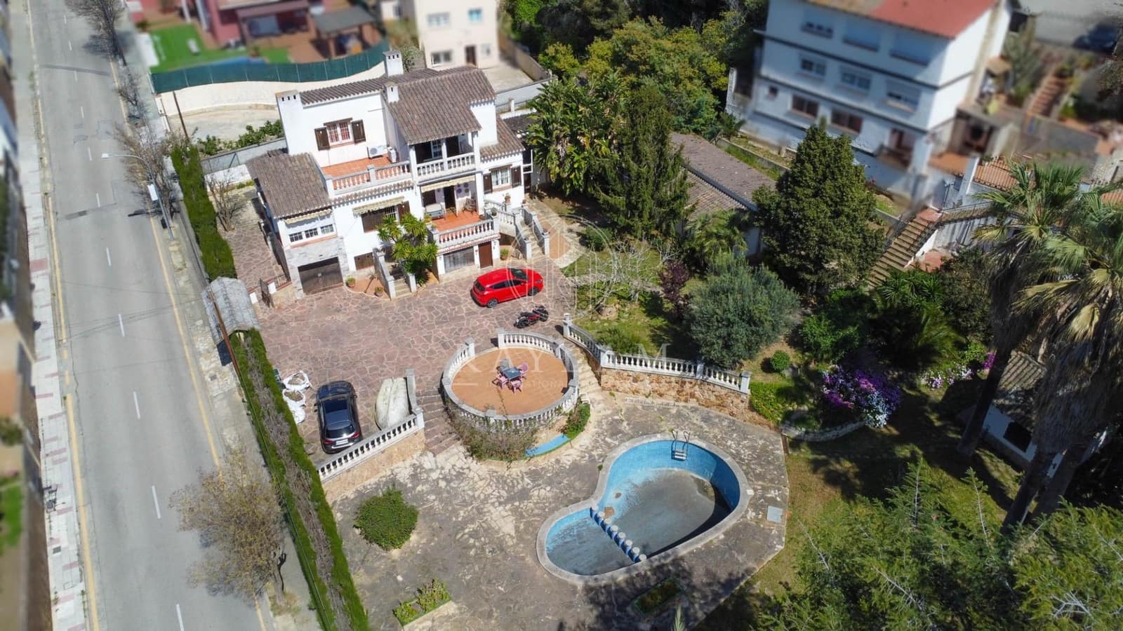 6 soveværelse Villa til salg i Lloret de Mar - € 750.000 (Ref: 8932357)