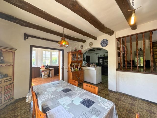 6 slaapkamer Villa te koop in Roca Grossa, Lloret de Mar - € 750.000 (Ref: 8932357)