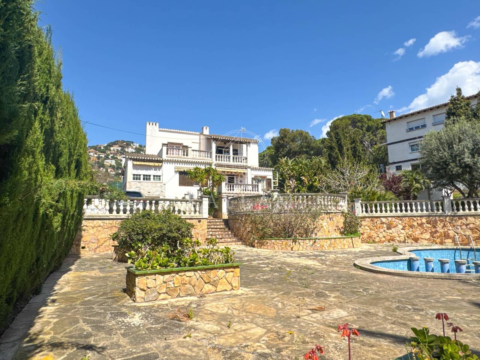 6 soveværelse Villa til salg i Lloret de Mar - € 750.000 (Ref: 8932357)