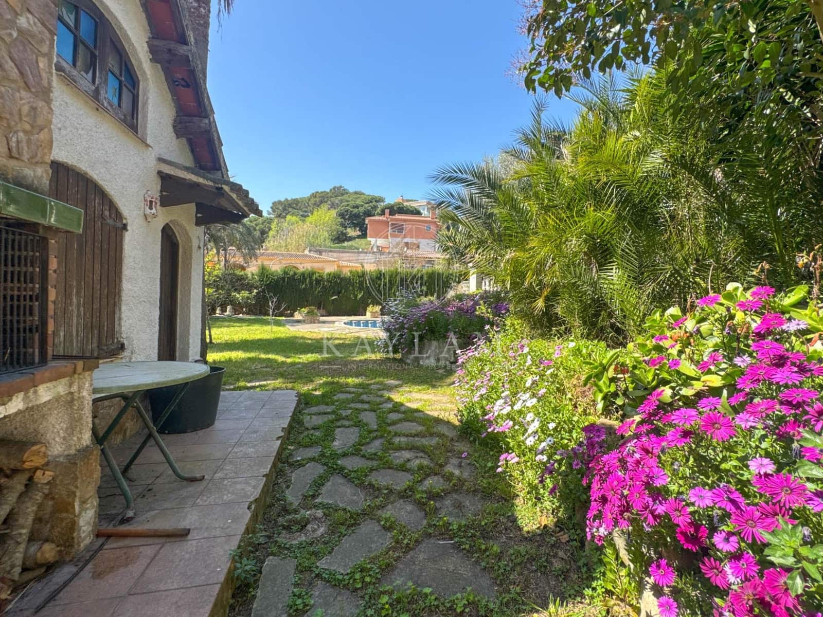 6 soveværelse Villa til salg i Lloret de Mar - € 750.000 (Ref: 8932357)