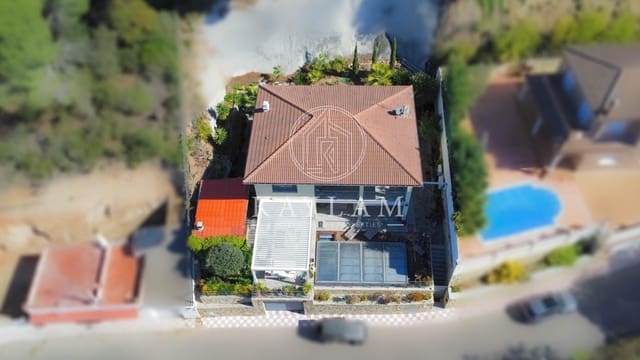 4 camera da letto Villa in vendita in Lloret de Mar - 465.000 € (Rif: 8934995)