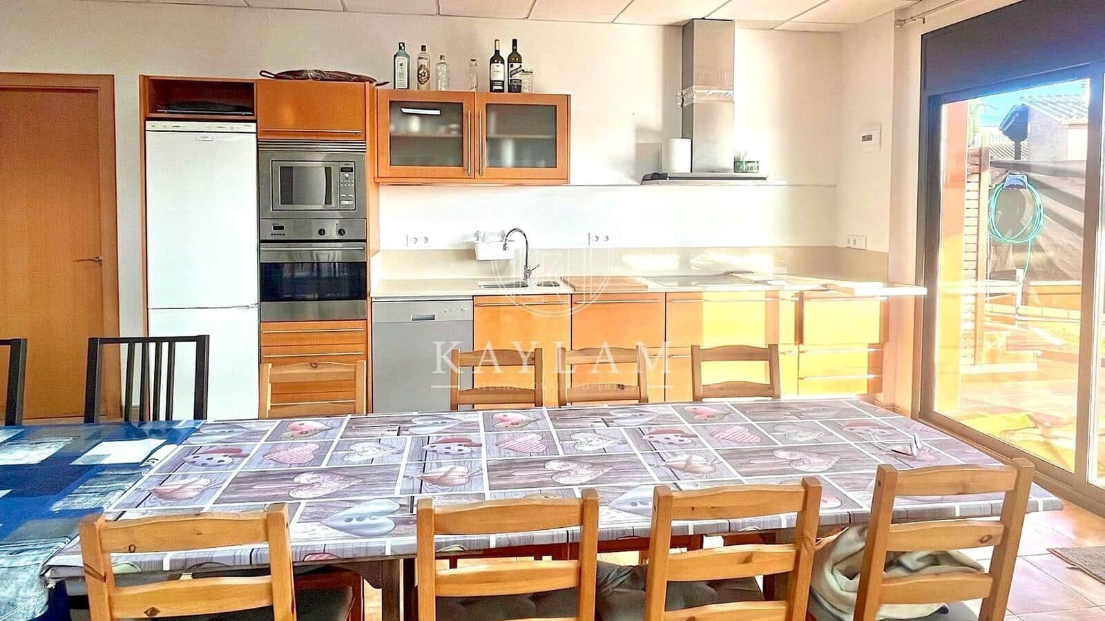 Chalet de 3 habitaciones en Lloret de Mar en venta - 479.000 € (Ref: 8934996)