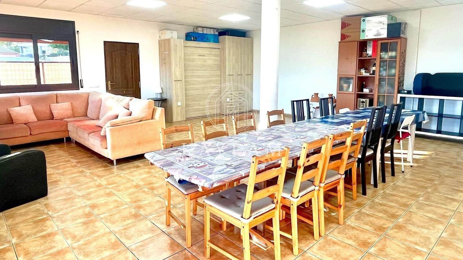 Chalet de 3 habitaciones en Lloret de Mar en venta - 479.000 € (Ref: 8934996)