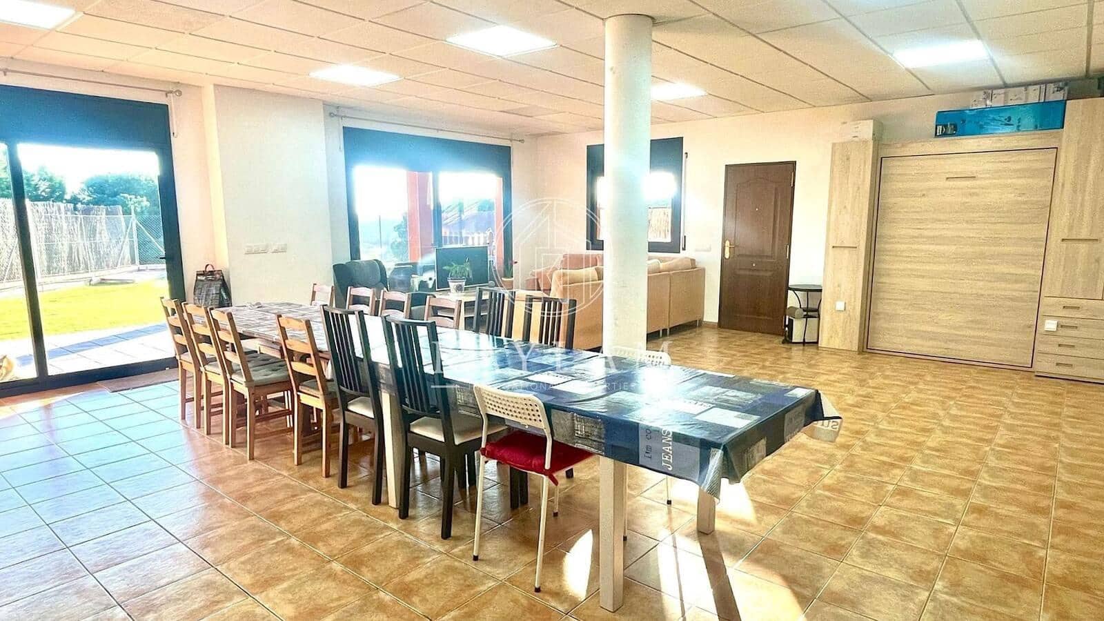 Chalet de 3 habitaciones en Lloret de Mar en venta - 479.000 € (Ref: 8934996)
