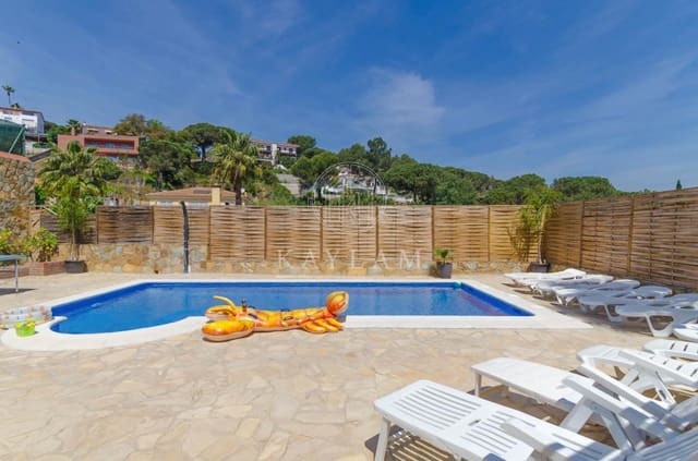 9 chambre Villa/Maison à vendre à Lloret de Mar - 685 000 € (Ref: 8934997)