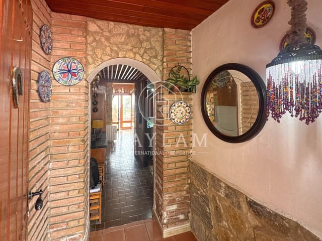 3 makuuhuone Huvila myytävänä paikassa Lloret de Mar - 390 000 € (Ref: 8940423)