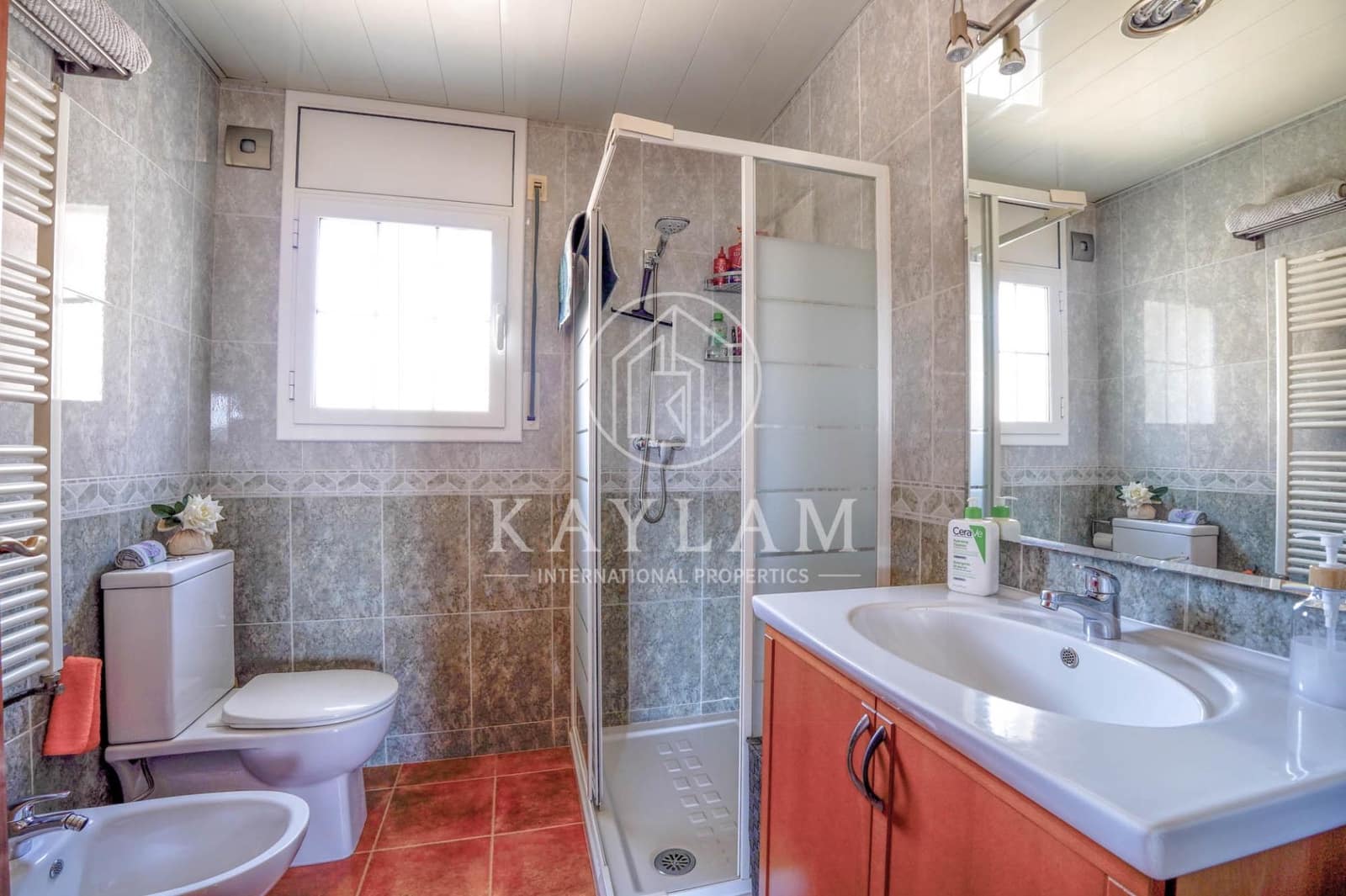 3 slaapkamer Finca/Landhuis te koop in Vidreres - € 380.000 (Ref: 9048745)