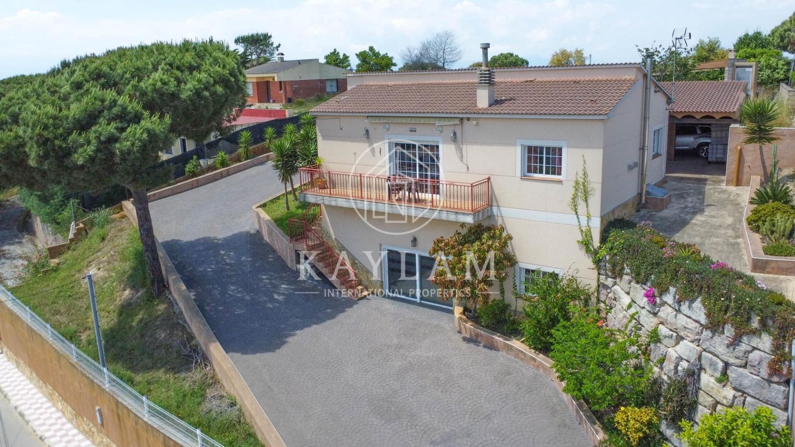 3 slaapkamer Finca/Landhuis te koop in Vidreres - € 380.000 (Ref: 9048745)