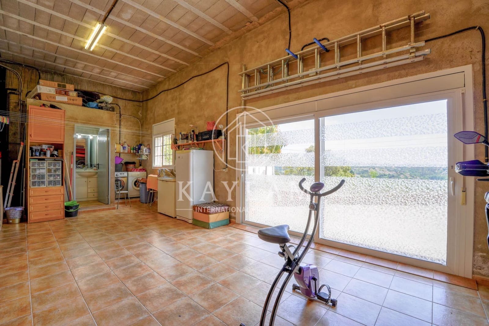 3 slaapkamer Finca/Landhuis te koop in Vidreres - € 380.000 (Ref: 9048745)