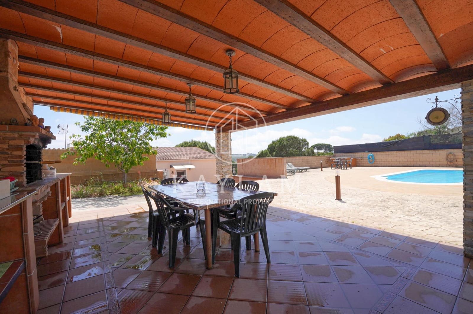 3 slaapkamer Finca/Landhuis te koop in Vidreres - € 380.000 (Ref: 9048745)