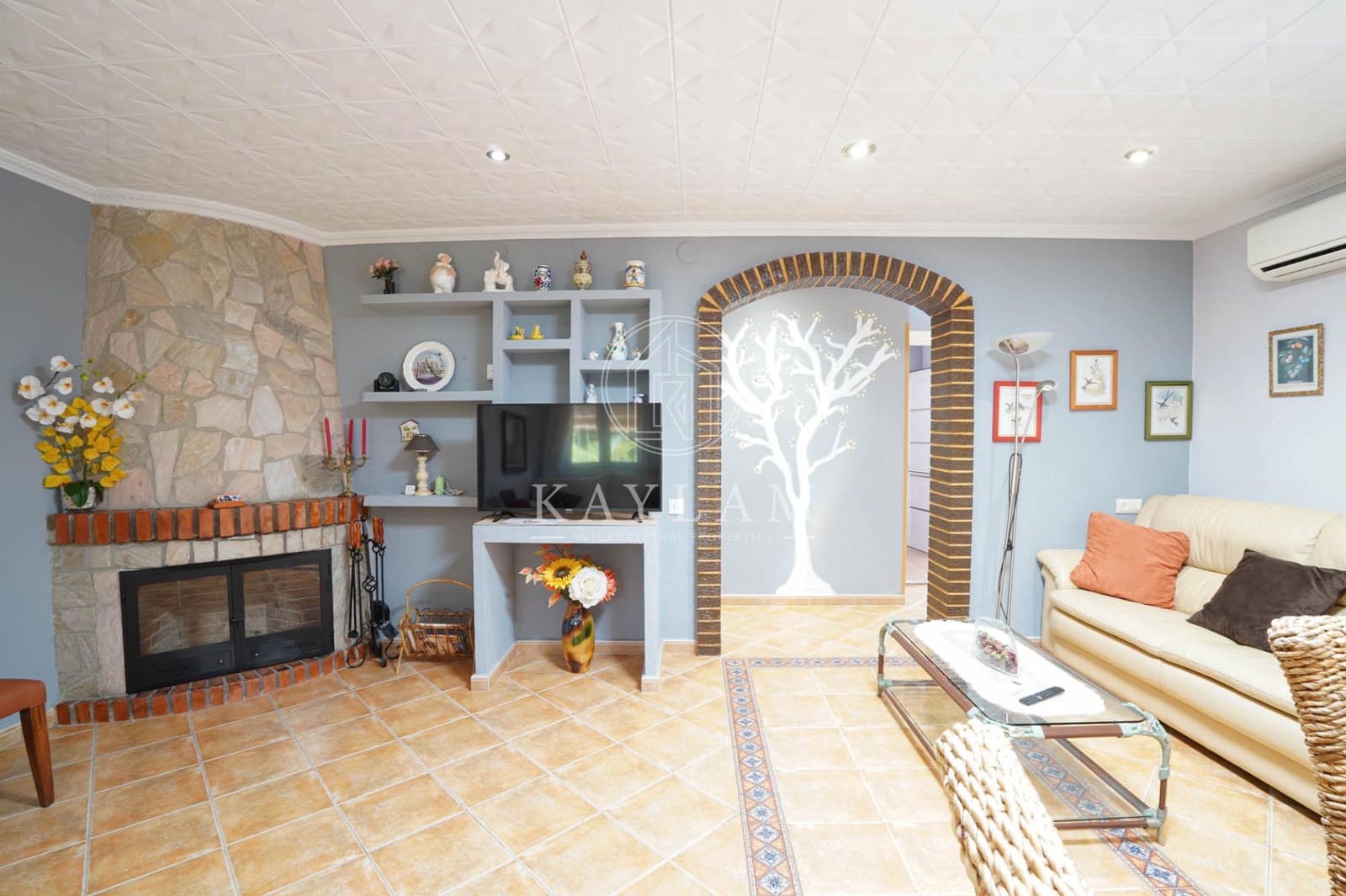 4 slaapkamer Villa te koop in La Goba met zwembad garage - € 590.000 (Ref: 9110275)