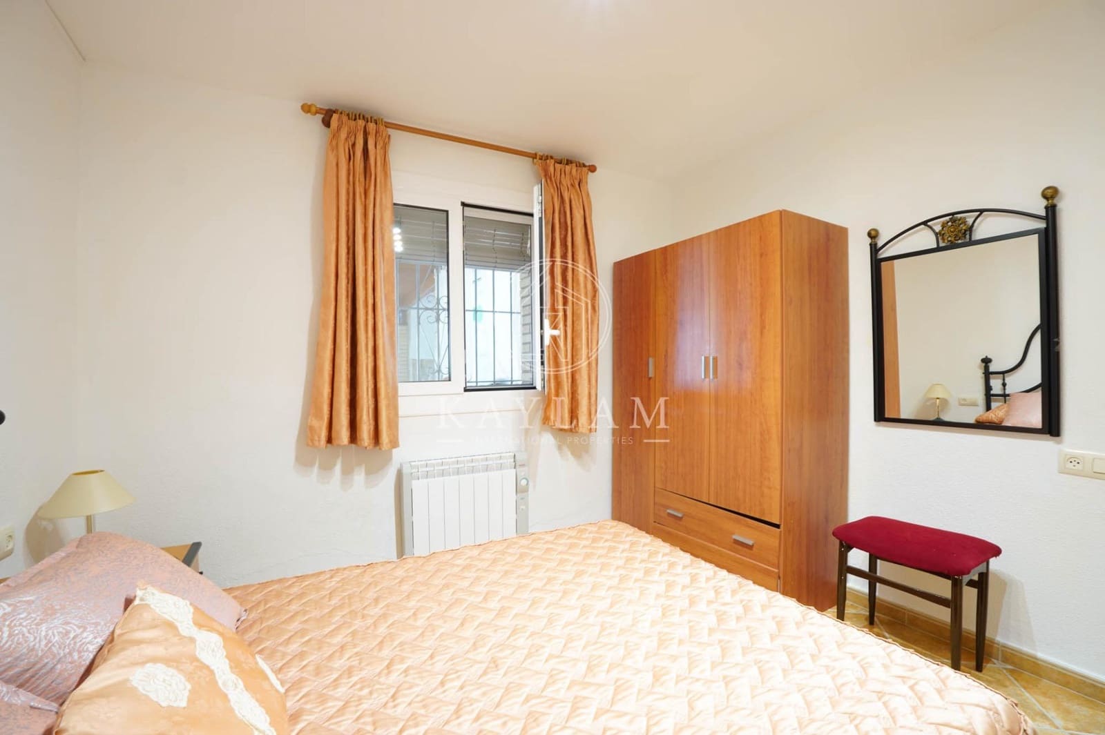 4 slaapkamer Villa te koop in La Goba met zwembad garage - € 590.000 (Ref: 9110275)