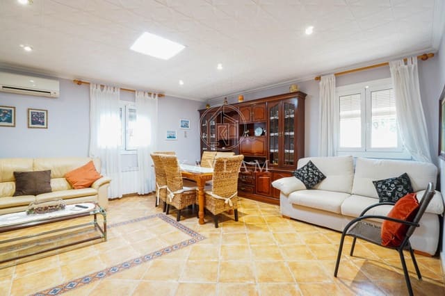 4 bedroom Villa for sale in La Goba, Vidreres with pool garage - € 590,000 (Ref: 9110275)