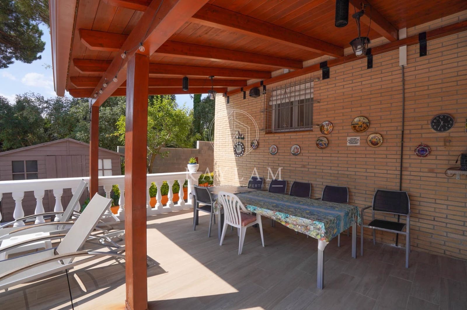 4 slaapkamer Villa te koop in La Goba met zwembad garage - € 590.000 (Ref: 9110275)