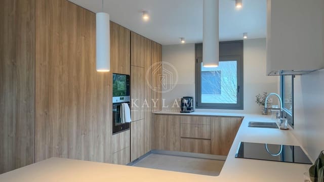 3 chambre Villa/Maison à vendre à Roca Grossa, Lloret de Mar - 670 000 € (Ref: 9130822)