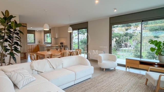 3 chambre Villa/Maison à vendre à Roca Grossa, Lloret de Mar - 670 000 € (Ref: 9130822)