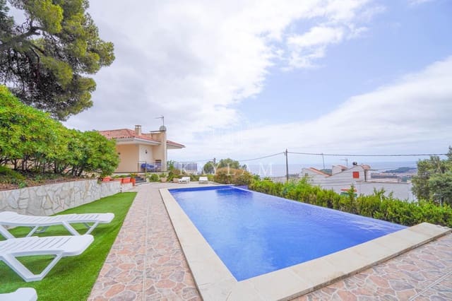 5 soveværelse Villa til salg i Roca Grossa, Lloret de Mar med swimmingpool garage - € 850.000 (Ref: 9134437)