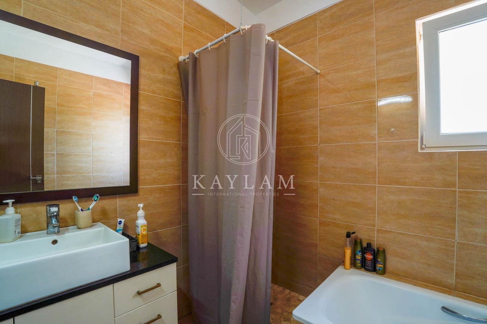 5 soveværelse Villa til salg i Lloret de Mar med swimmingpool garage - € 850.000 (Ref: 9134437)