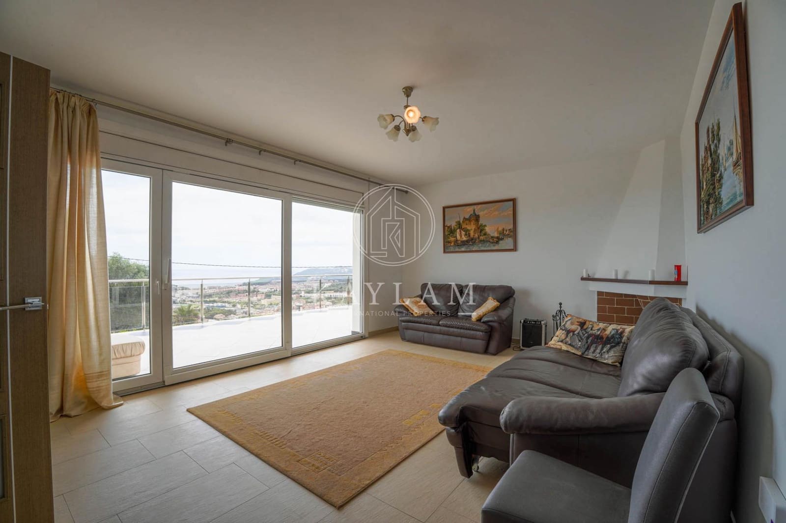 5 soveværelse Villa til salg i Lloret de Mar med swimmingpool garage - € 850.000 (Ref: 9134437)