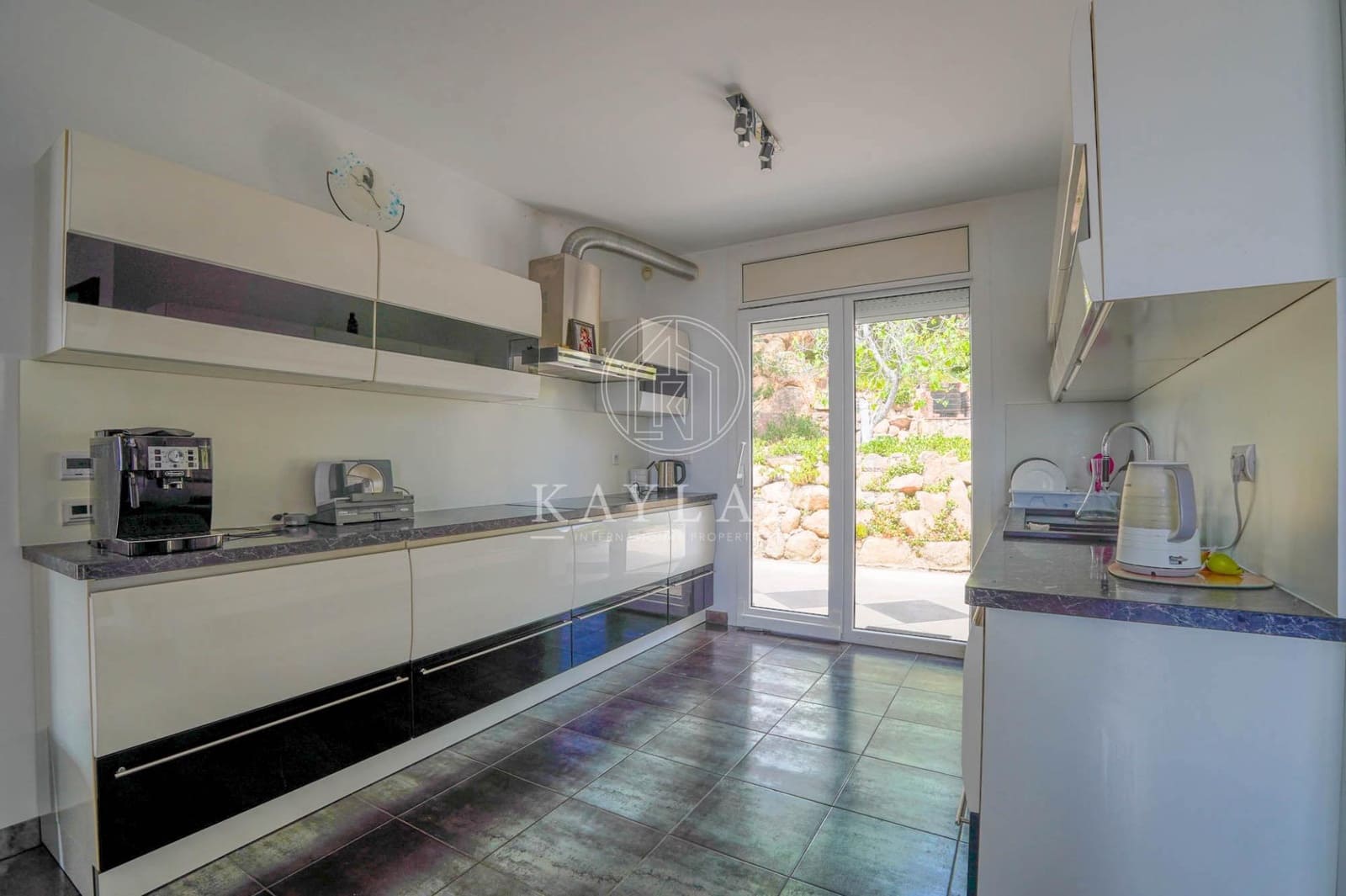 5 soveværelse Villa til salg i Lloret de Mar med swimmingpool garage - € 850.000 (Ref: 9134437)