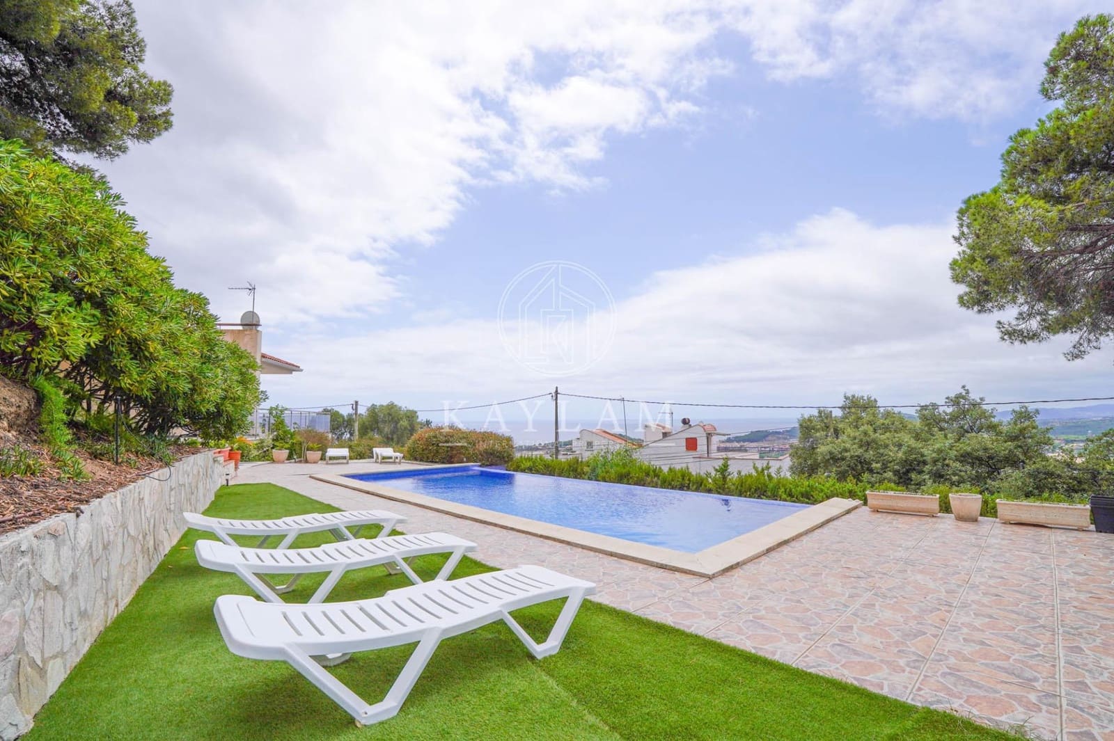 5 soveværelse Villa til salg i Lloret de Mar med swimmingpool garage - € 850.000 (Ref: 9134437)