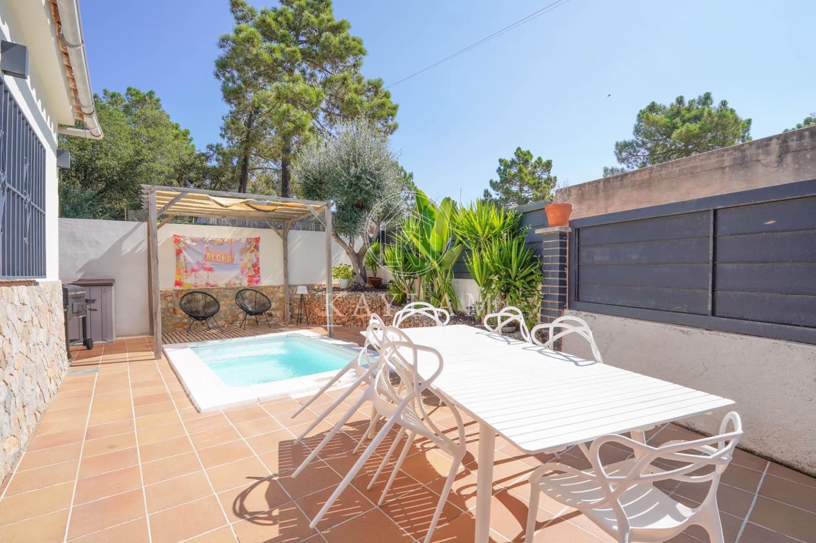 5 bedroom Villa for sale in Lloret de Mar with pool garage - € 399,500 (Ref: 9153898)
