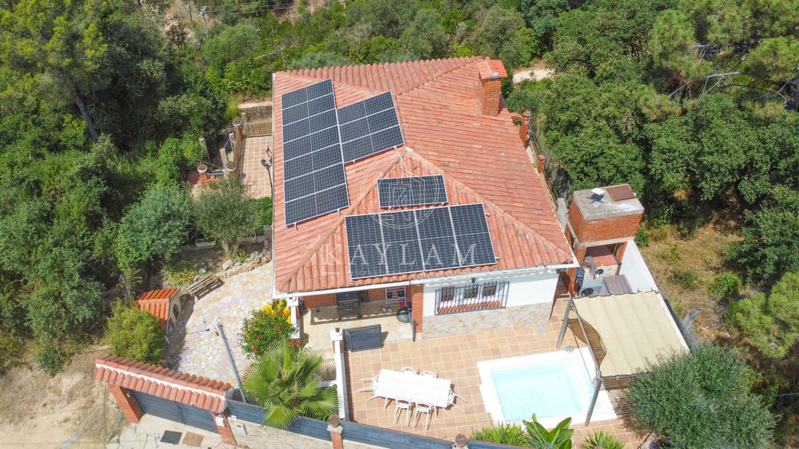 5 bedroom Villa for sale in Lloret de Mar with pool garage - € 399,500 (Ref: 9153898)